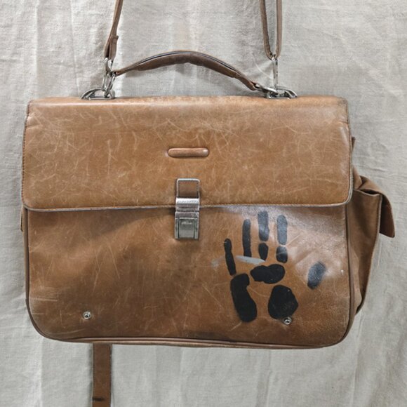 VINTAGE ITALIAN LEATHER MESSENGER LAPTOP BAG ATTACHE. 30 YRS OLD PERFECTLY WORN - Picture 4 of 11